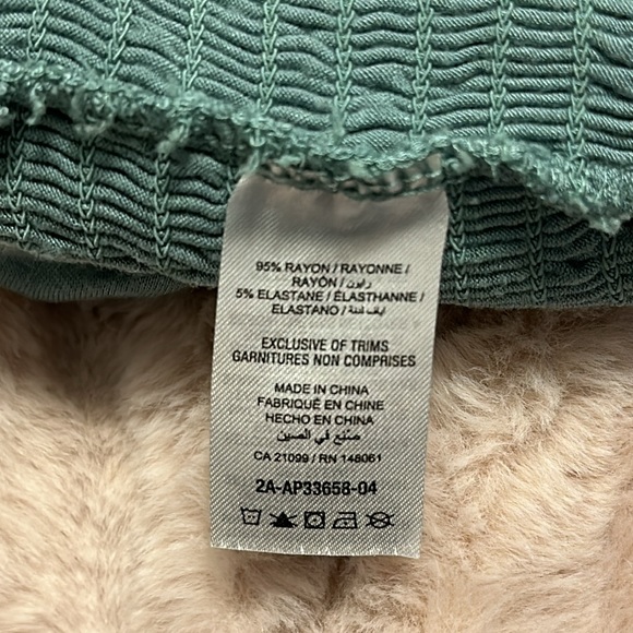 3/$15 | Ruffle Tank Top - Picture 8 of 8